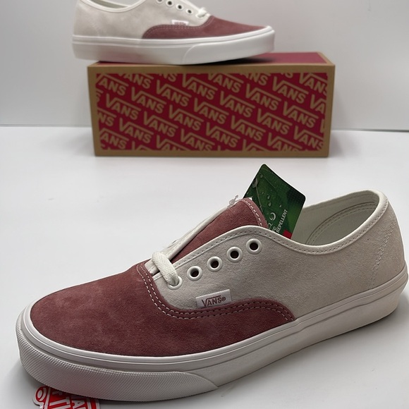 Vans Men’s Authentic
Pig Suede Withered Rose
VN000BW5CHO
Sneakers - Picture 15 of 16